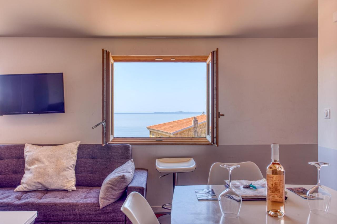 LE GILLY 6 - F3 EXCEPTIONNEL, VUE MER, MODERNE, CLIMATISATION, Vieux-Nice Extérieur photo